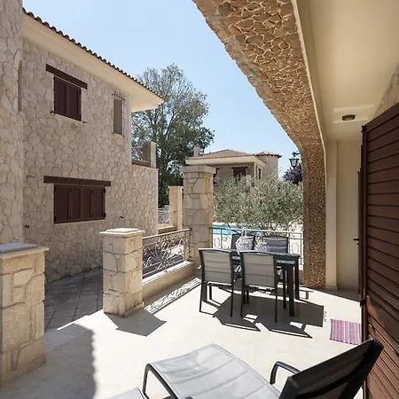 J&b By Luxlikehome Holiday home *