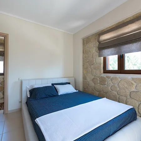 J&b By Luxlikehome Holiday home Siviri
